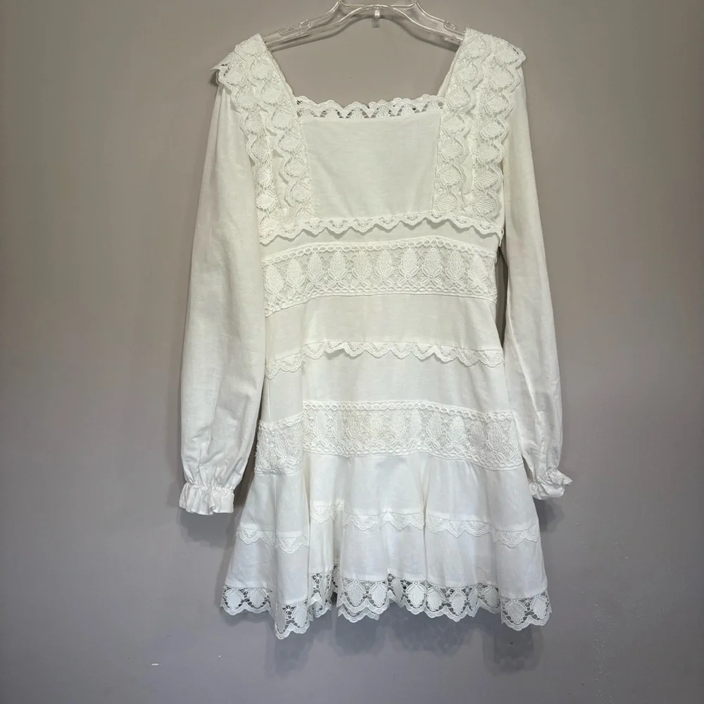 Endless Rose Square Neckline Lace
Trim Dress - Picture 2 of 7